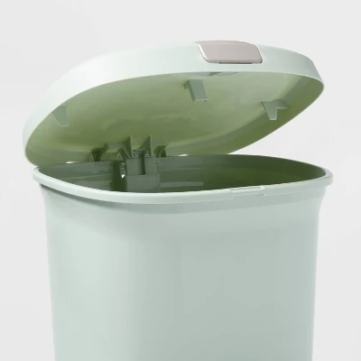 7gal Step Trash Can With Locking Lid Green - Brightroom™ 4 7gal Step Trash Can With Locking Lid Green - Brightroom™ - Image 2